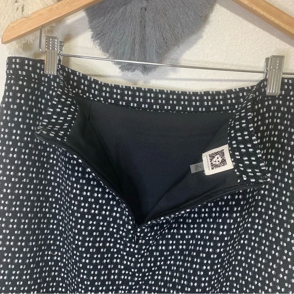 Anne Klein black & white textured pencil skirt